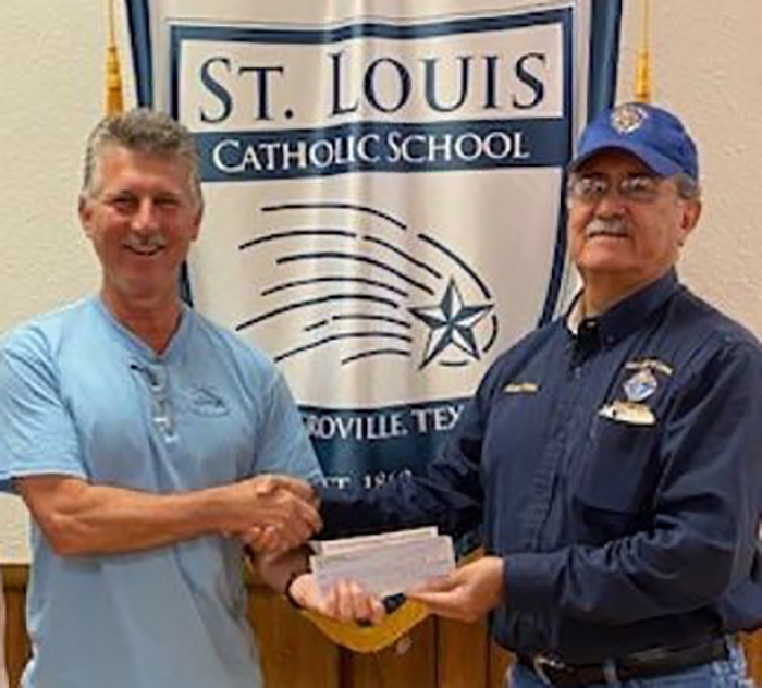 Check Presentation To St  Louis School Cropped